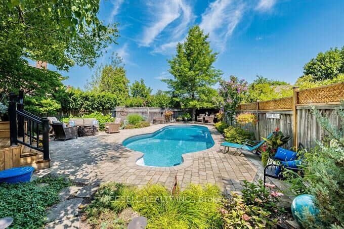 Property Photo:  6785 Snow Goose Lane  ON L5N 5J2 