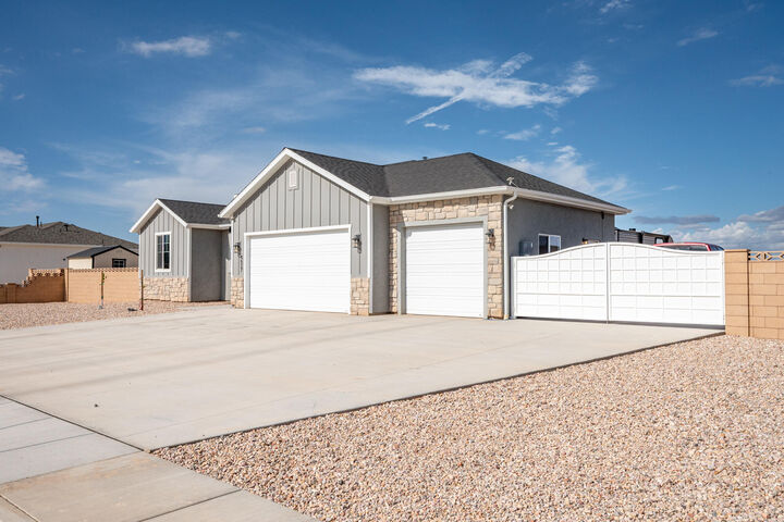 Property Photo: 4527 N 2600 W UT 84721