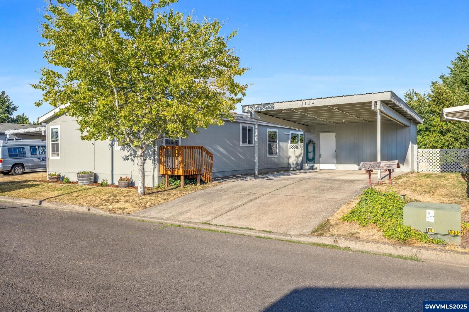 Property Photo: 1154 SW Emma Dr OR 97128