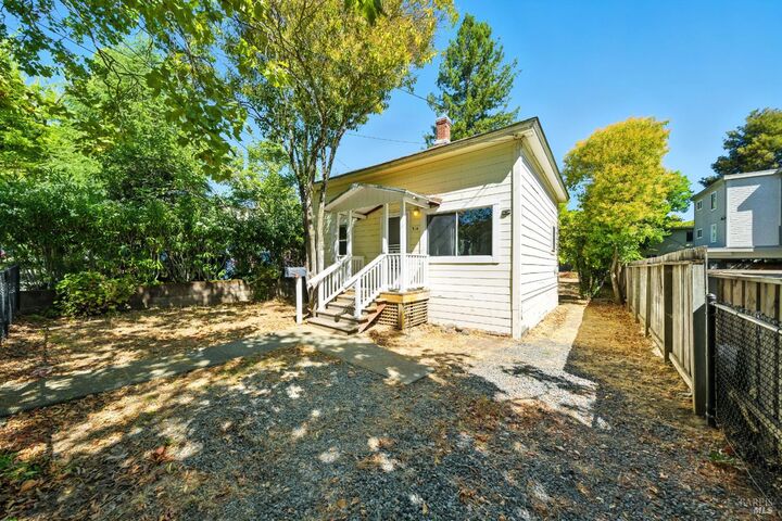Property Photo:  314 Bayview Street  CA 94901 