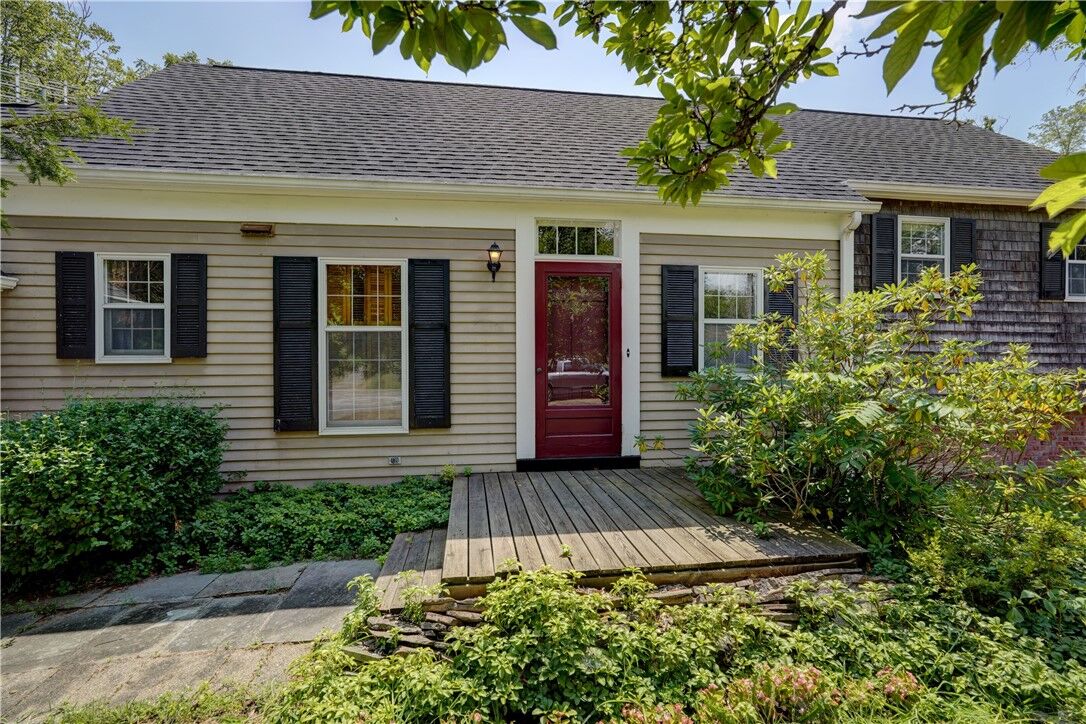 Property Photo: 8037 Main Street Fishers NY 14564