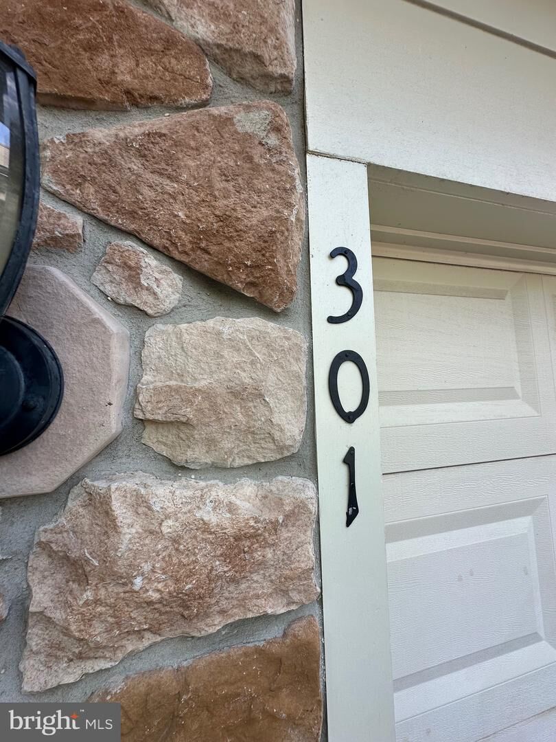 Property Photo: 301 Devon Court PA 19454