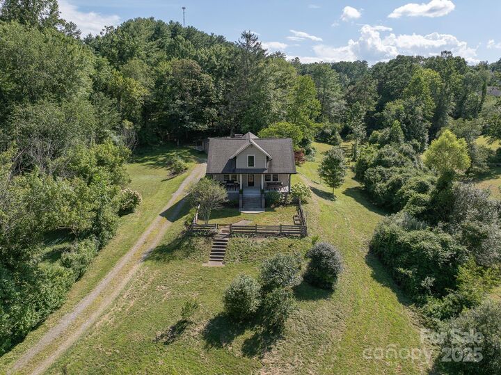 33 Mezzo Cove  Asheville NC 28804 photo