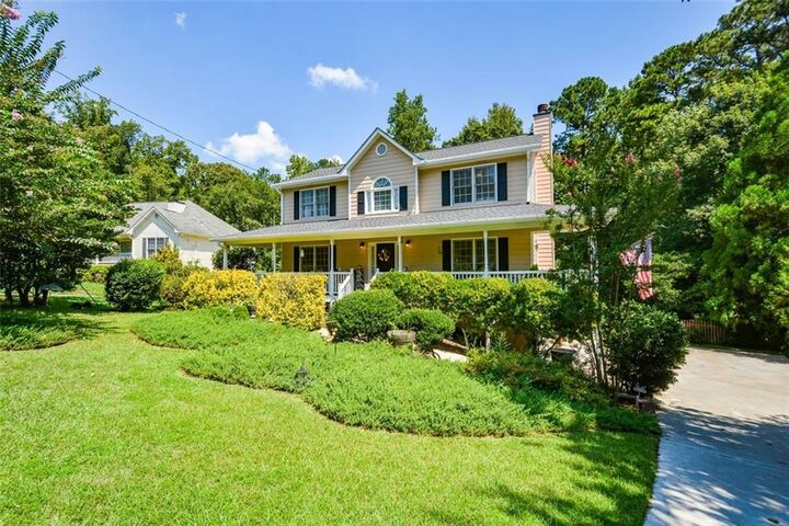 Property Photo:  521 Sterling Drive  GA 30127 