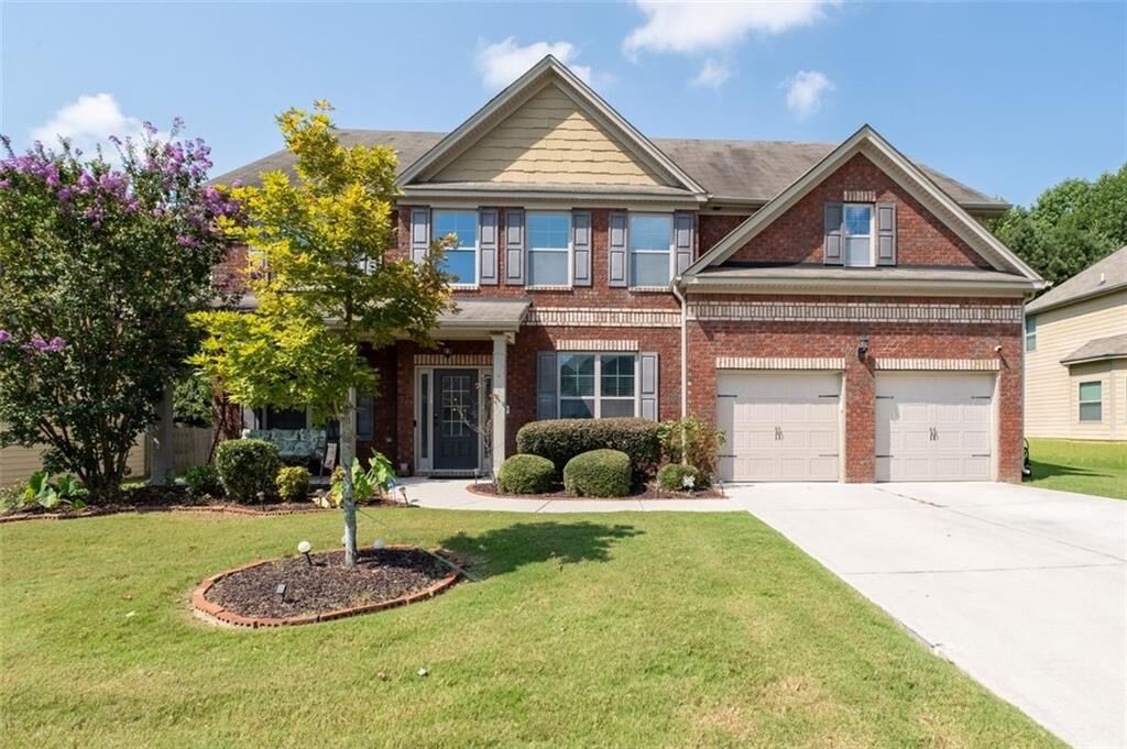 Property Photo: 3227 Hollowstone Drive GA 30052