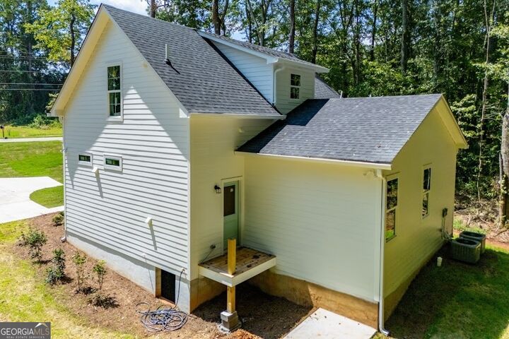 Property Photo: 473 West Avenue GA 30108