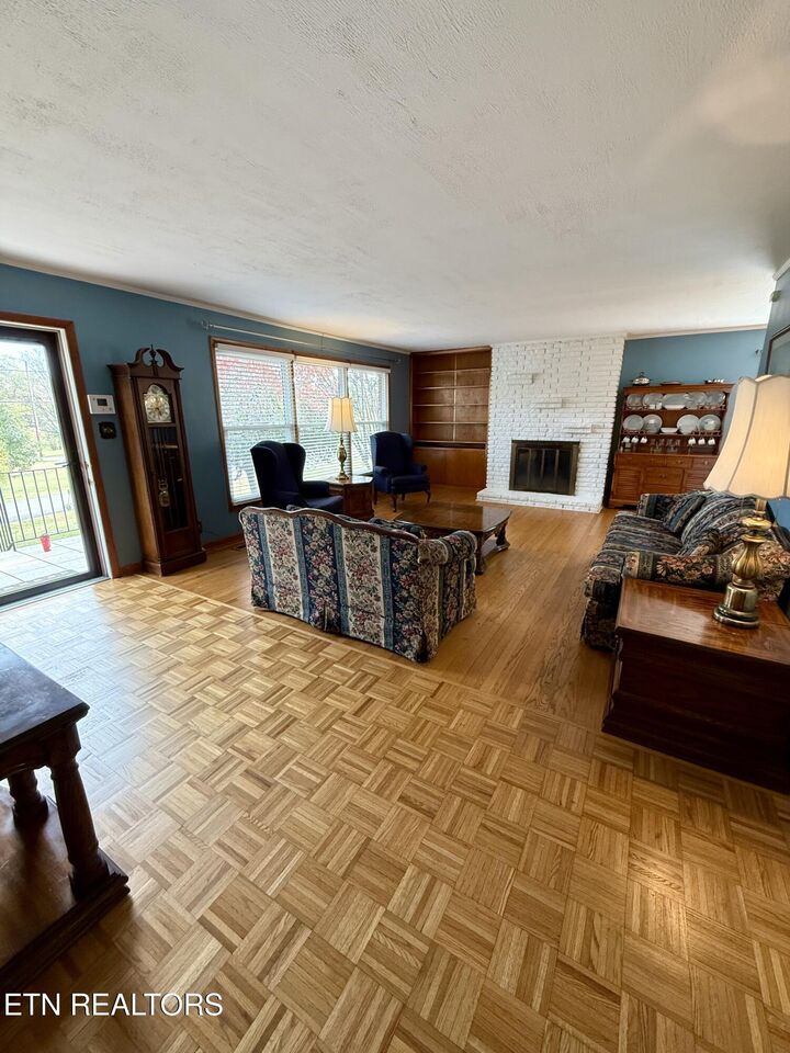 Property Photo:  4121 Gaines Rd  TN 37918 