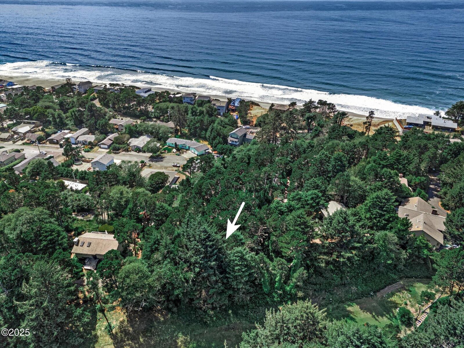 Property Photo: 17 Ocean Crest Lane OR 97388