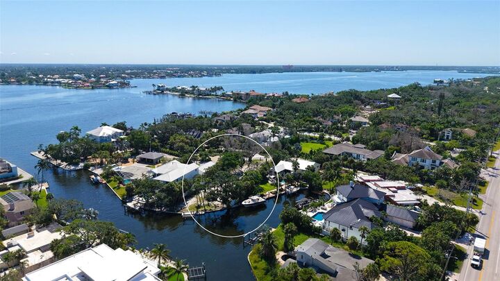 1231 Starboard Lane  Sarasota FL 34242 photo