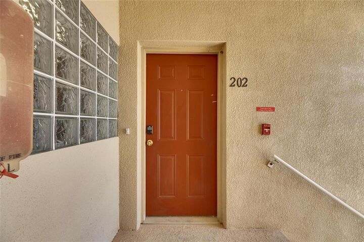 Property Photo: 9516 Amberdale Court 202 FL 33578