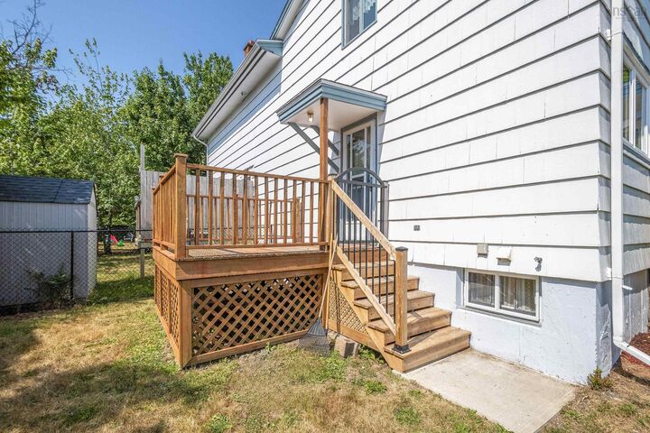 Property Photo:  58 Kingfisher Crescent  NS B3M 3B3 