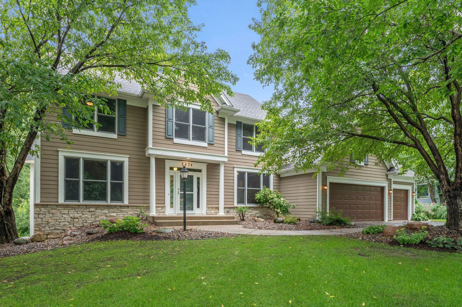 Property Photo:  2474 Shadow Creek Trail  MN 55125 