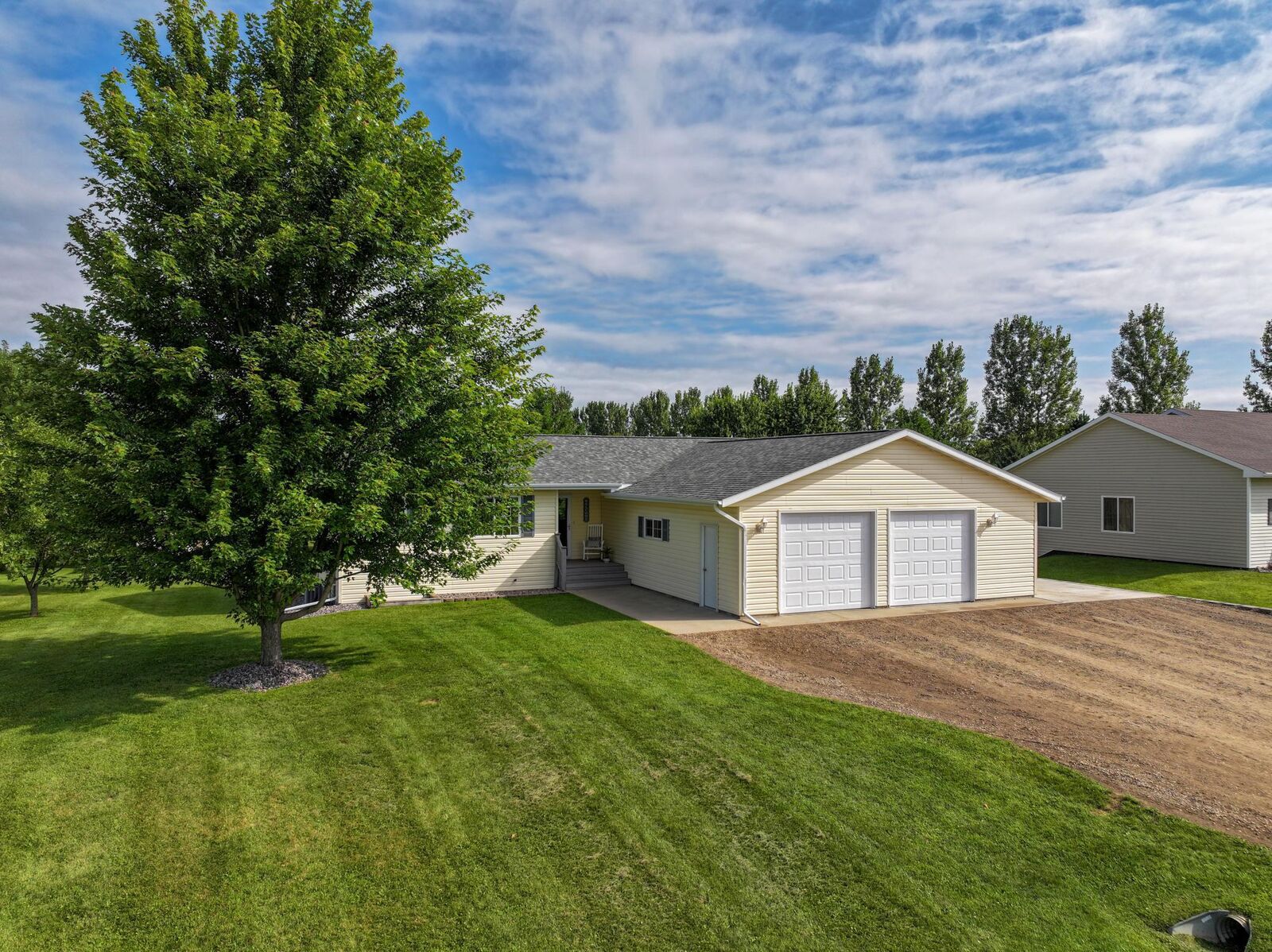 Property Photo:  169 Pine Avenue  MN 56354 