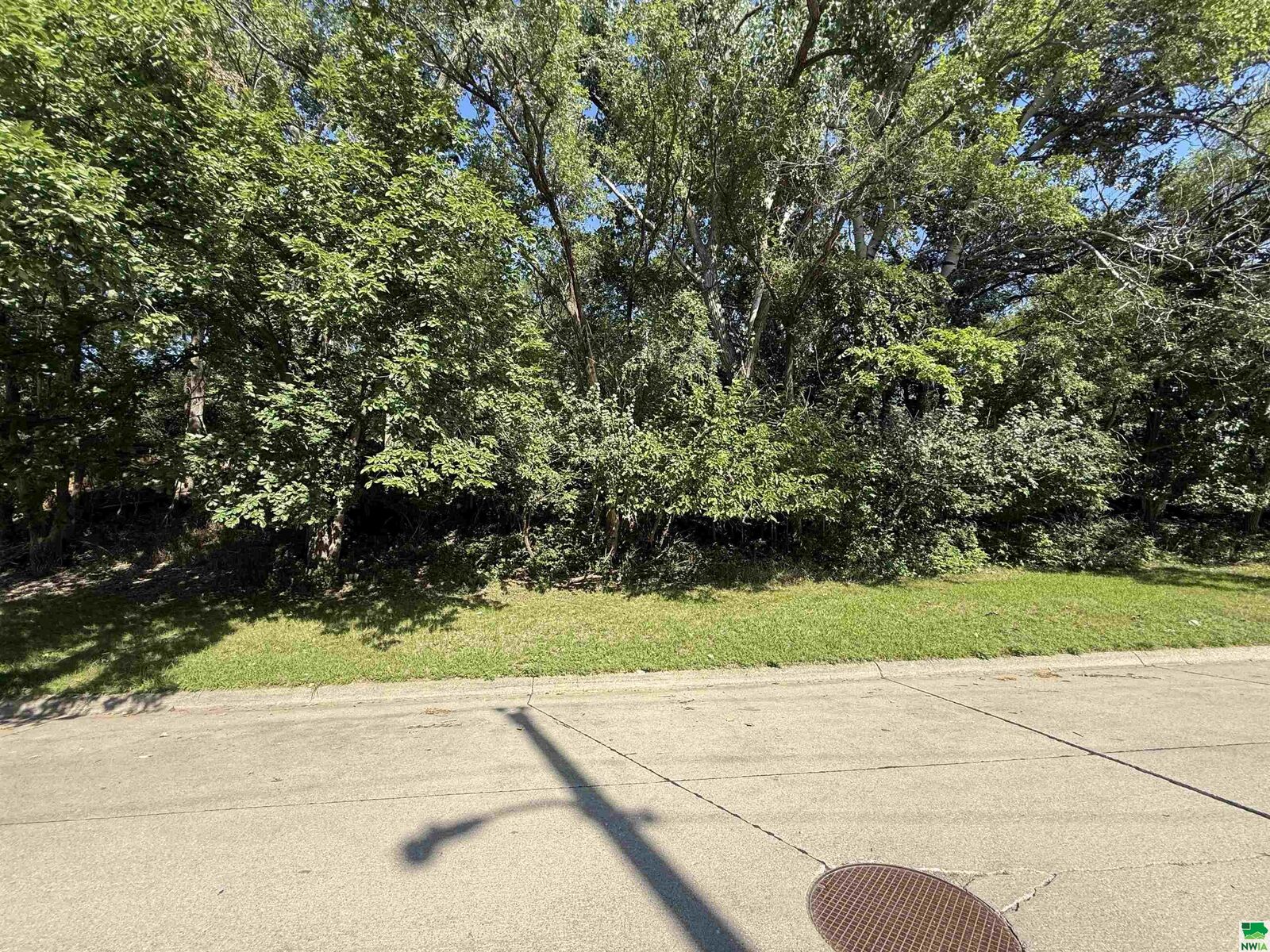 Property Photo: 1010 Pacific St IA 51105