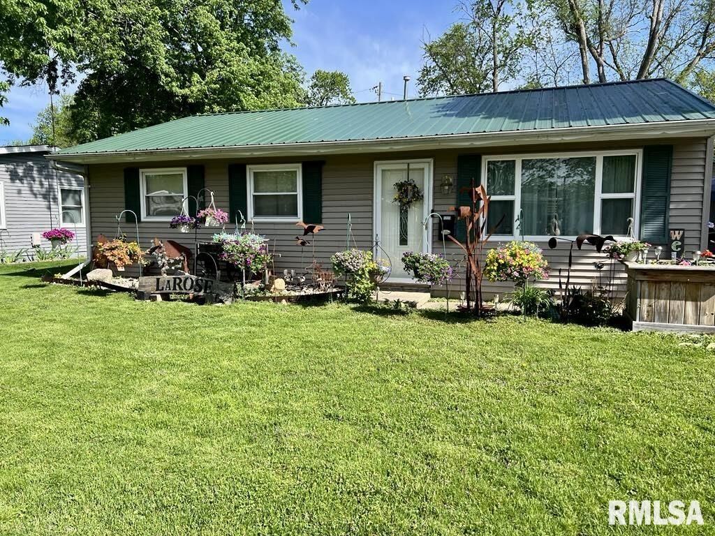 Property Photo:  1223 Arcadia Drive  IL 61401 