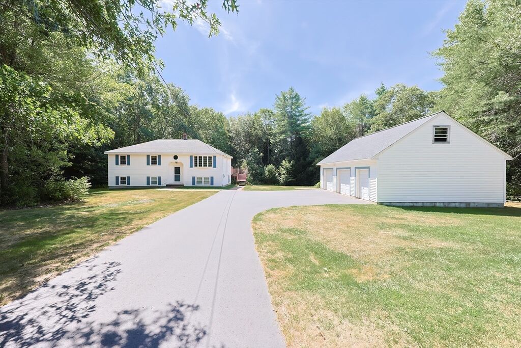 Property Photo:  11 Independence Dr  MA 01475 
