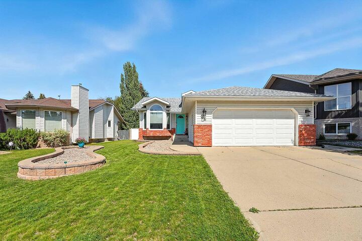 36 Anquetel Street  Red Deer AB T4R 2K8 photo