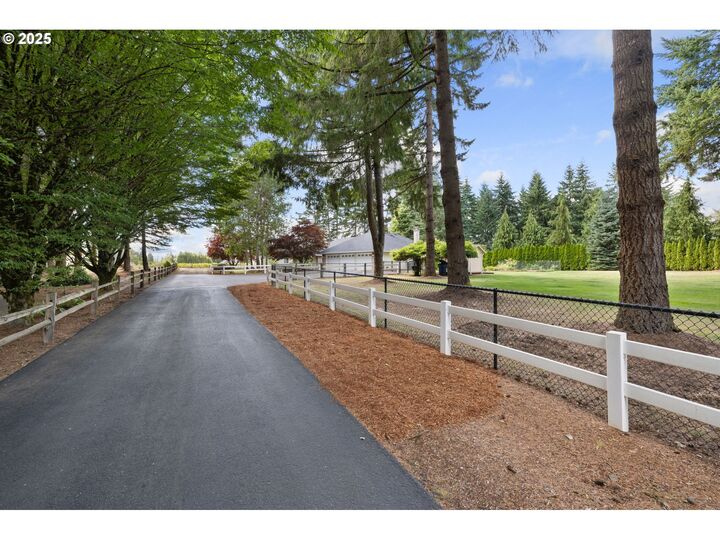 Property Photo: 2504 NE 240th St WA 98642