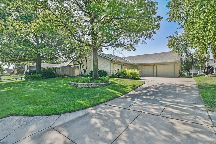 2723 W Keywest St  Wichita KS 67204 photo