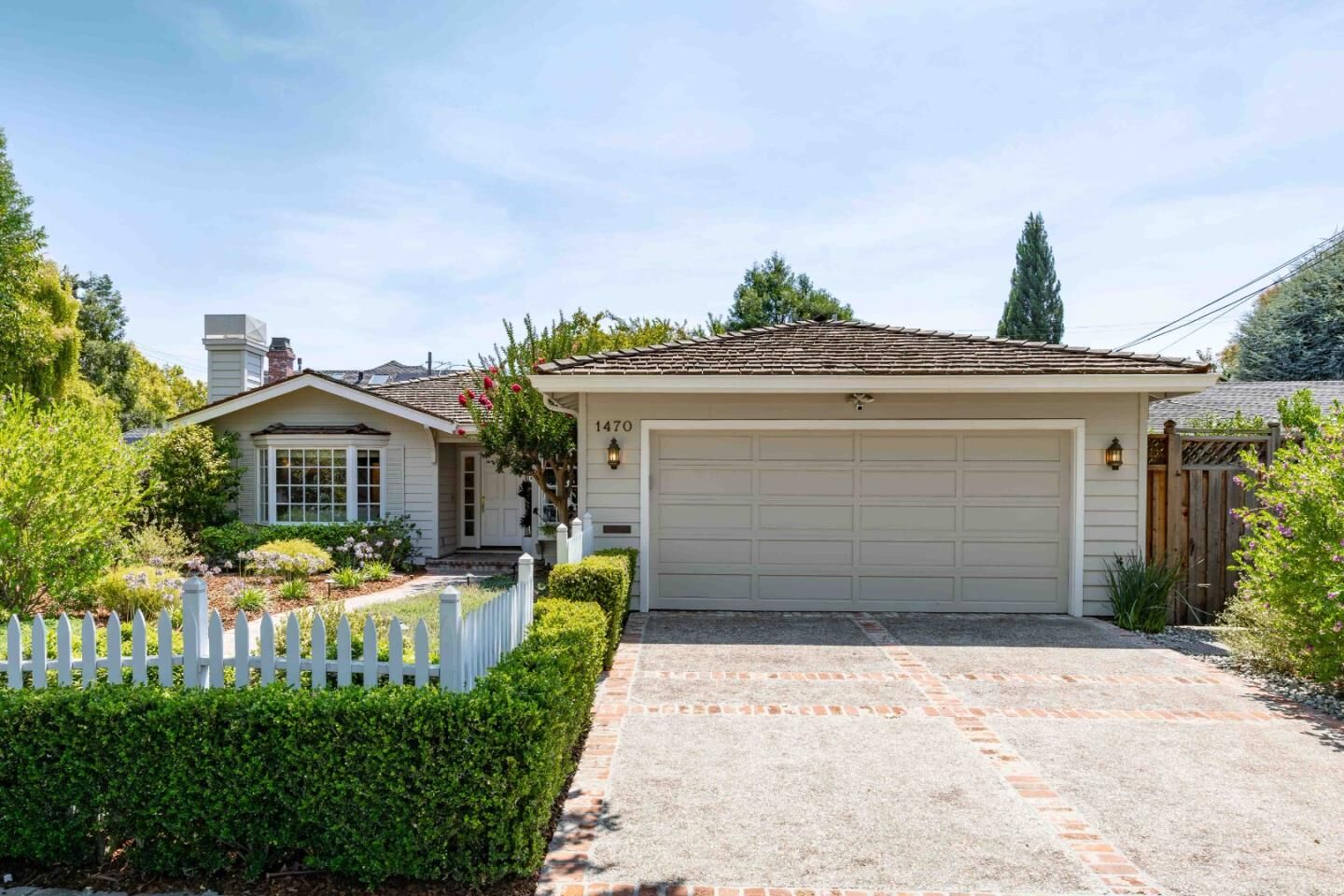 Property Photo:  1470 Channing Avenue  CA 94301 