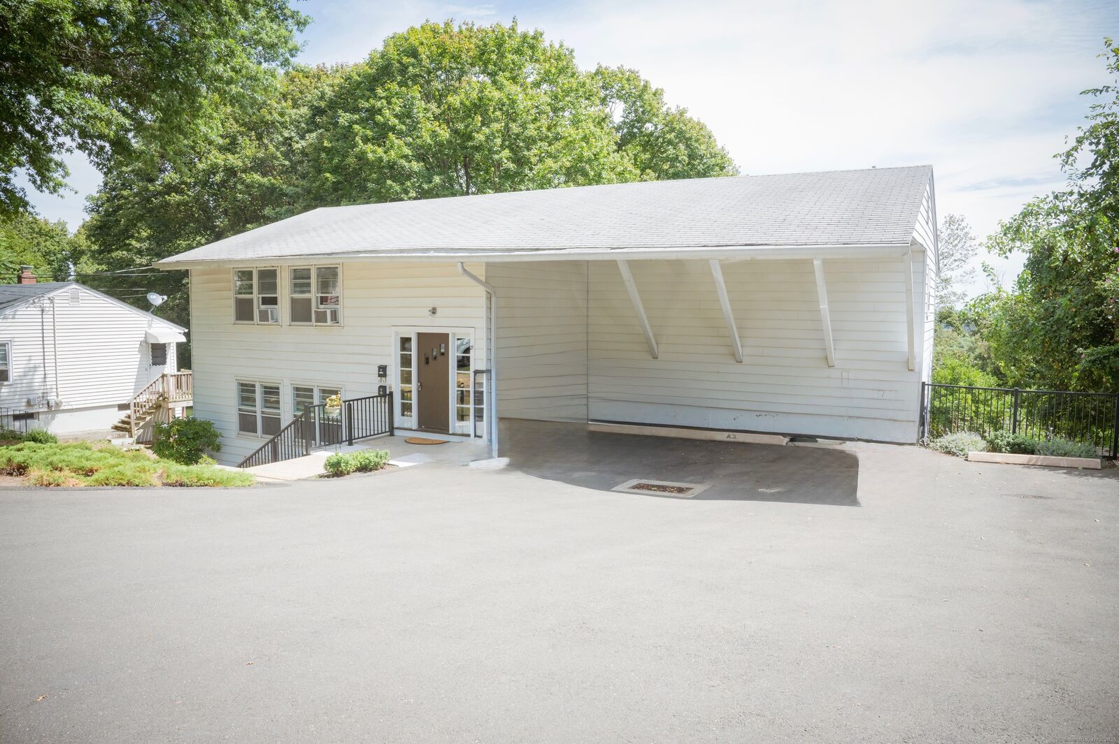 Property Photo: 21 Hillside Avenue B2 CT 06512