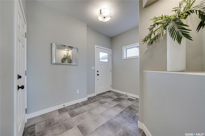 Property Photo:  490 Doran Crescent  SK S7V 1W3 