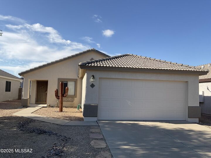 Property Photo: 2415 W Rousseau Street AZ 85741