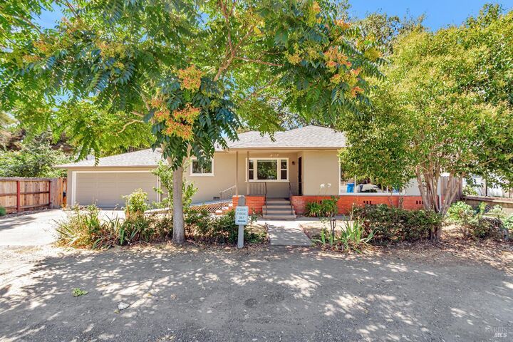 Property Photo:  209 Decoe Street  CA 95401 