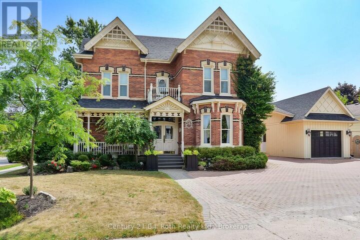 Photo de la propriété: 241 Mississaga Street West ON L3V 3B7