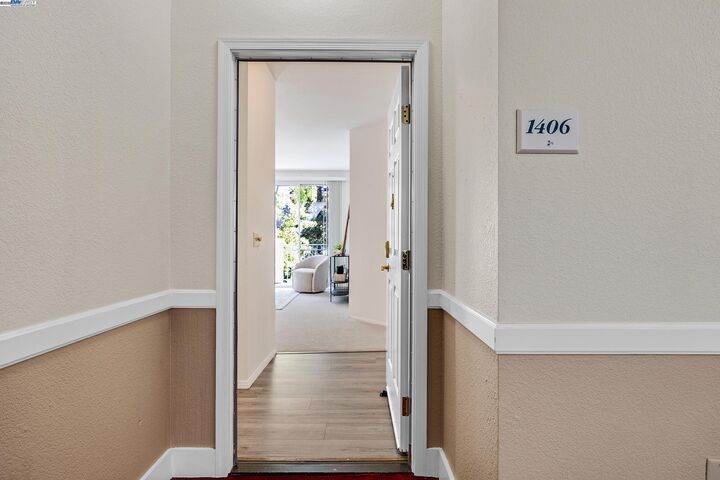 Property Photo: 1860 Tice Creek Dr 1406 CA 94595
