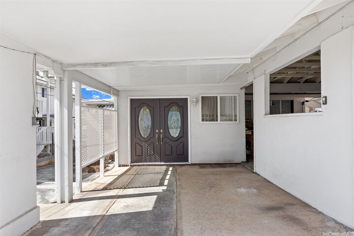 Property Photo:  888 4th Avenue  HI 96816 
