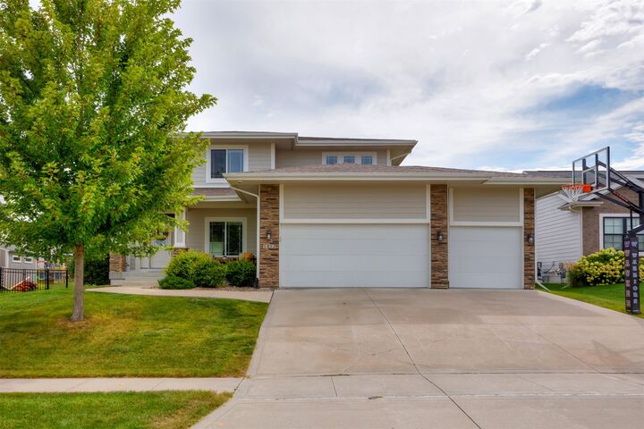 1412 S 92nd Street  West Des Moines IA 50266 photo