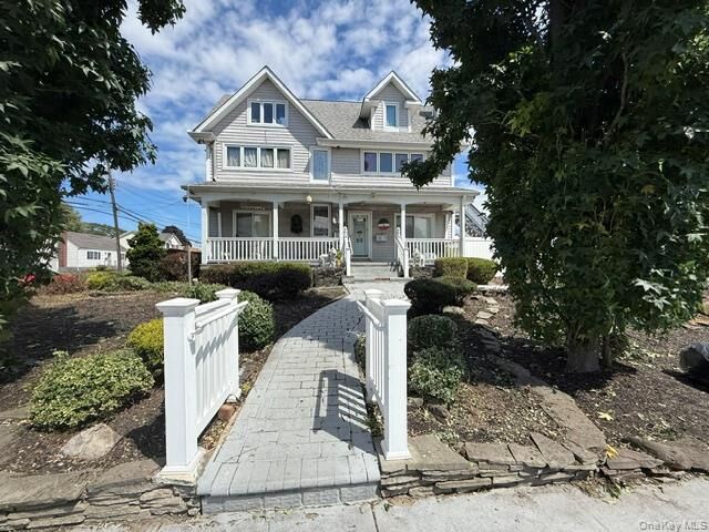 Property Photo: 60 Vandewater Street NY 11735