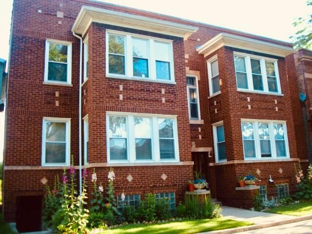 Property Photo:  2602 W Winona Street  IL 60625 