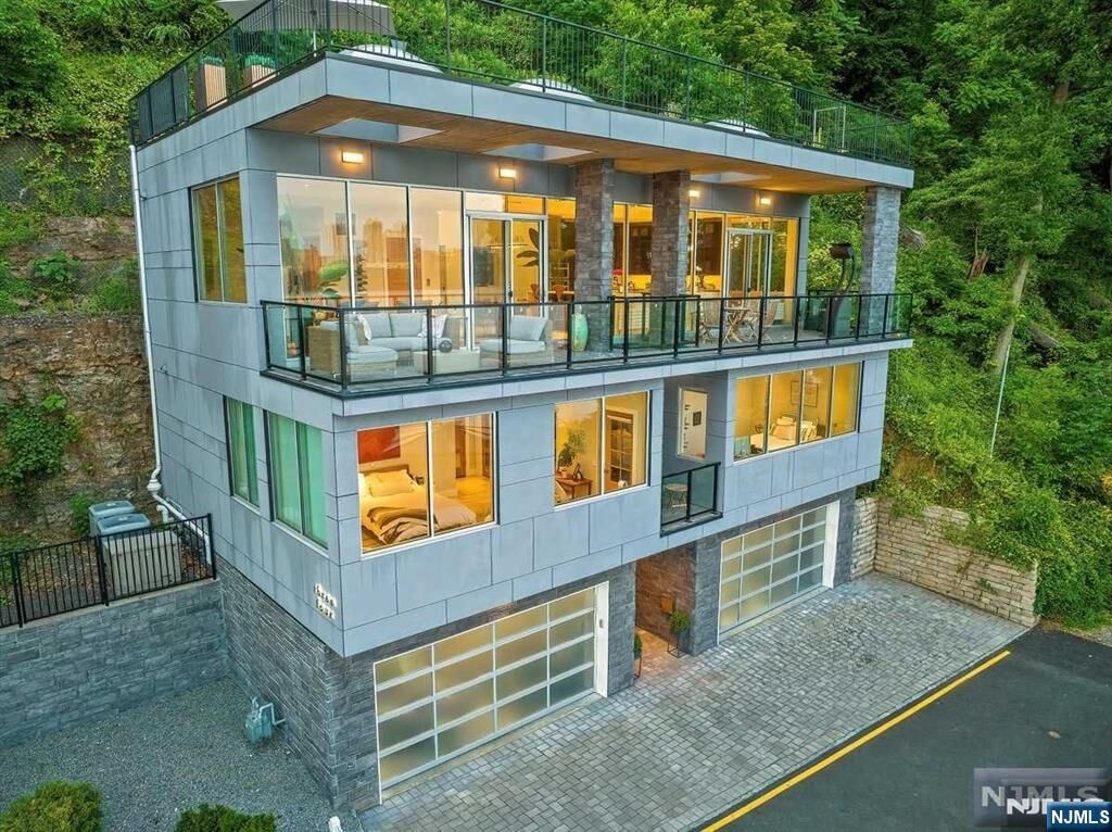 Property Photo:  34 Shore Road 34S  NJ 07020 