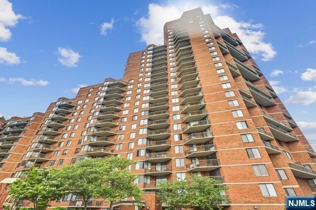 Property Photo:  704 Harmon Cove Tower  NJ 07094