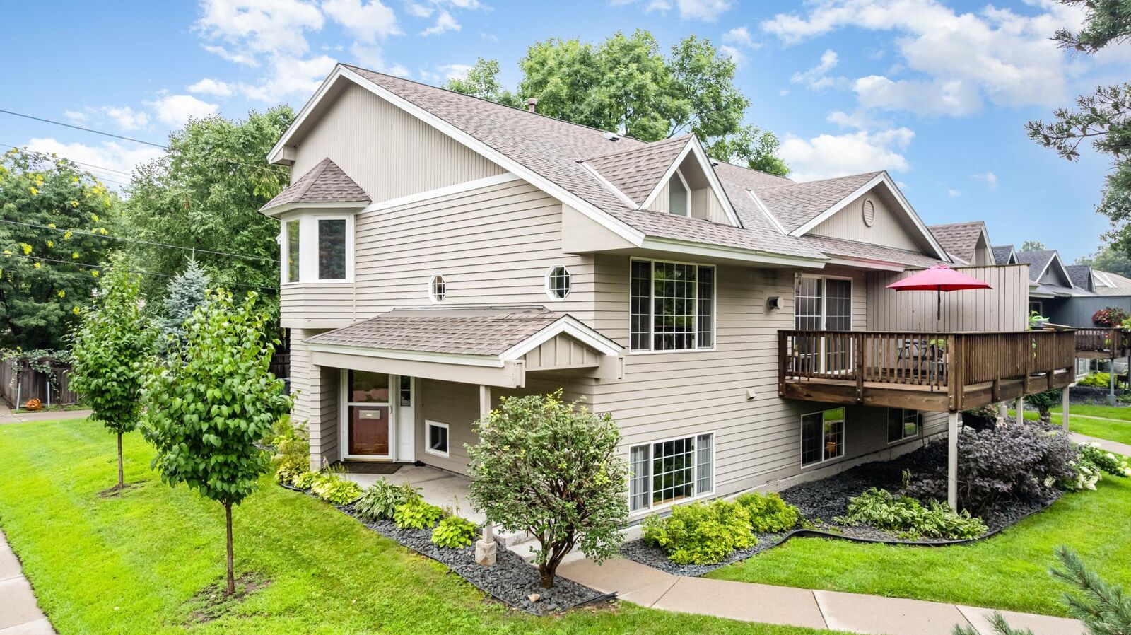 Property Photo: 5501 Humboldt Circle MN 55419