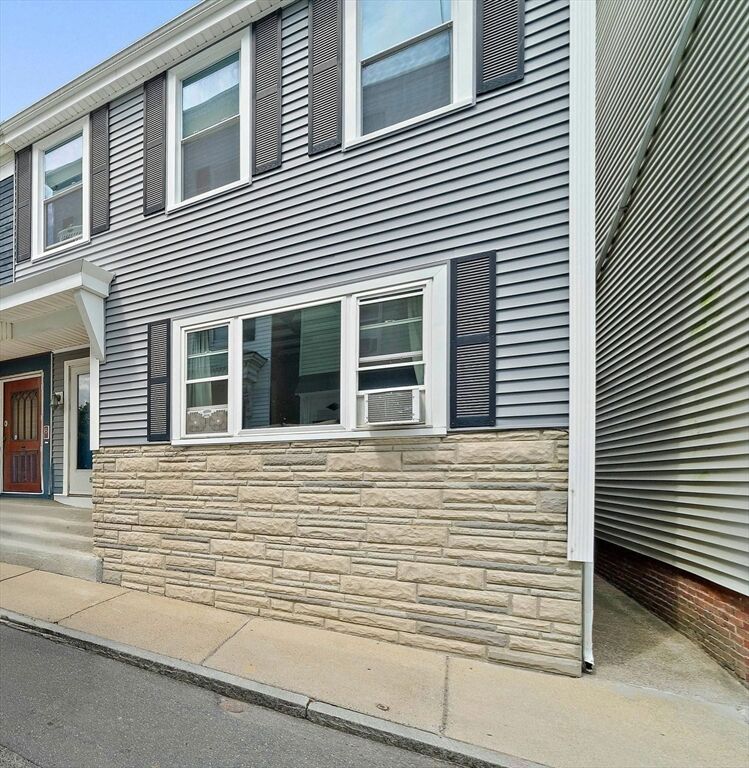 Property Photo:  5 Bantry Way  MA 02127 