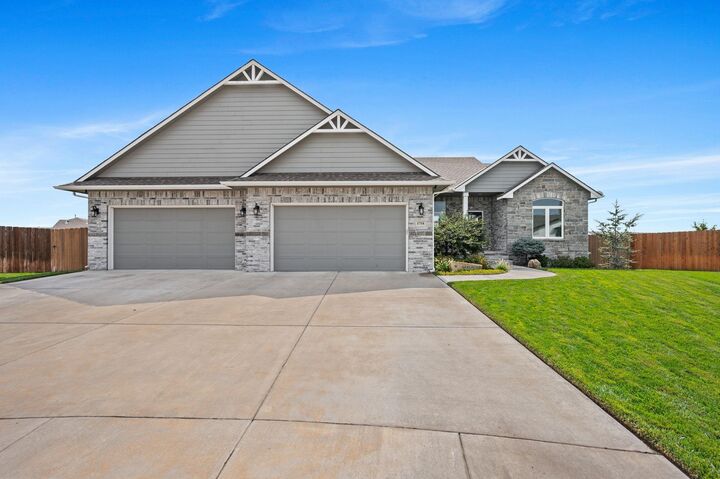 1718 N Blackstone Ct  Wichita KS 67235 photo