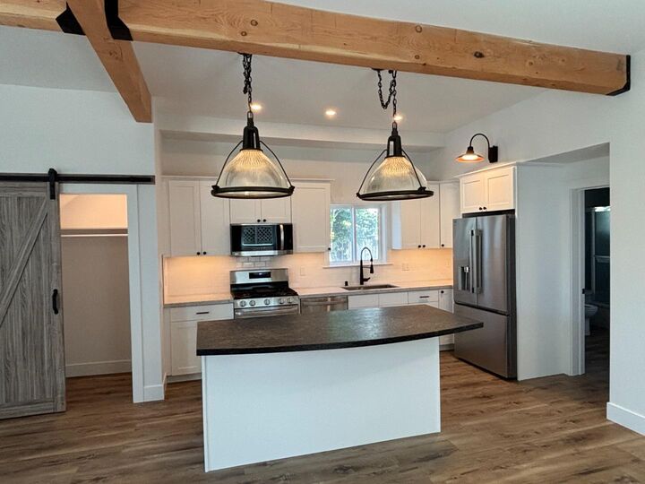 Property Photo: 625 North Street CA 94060