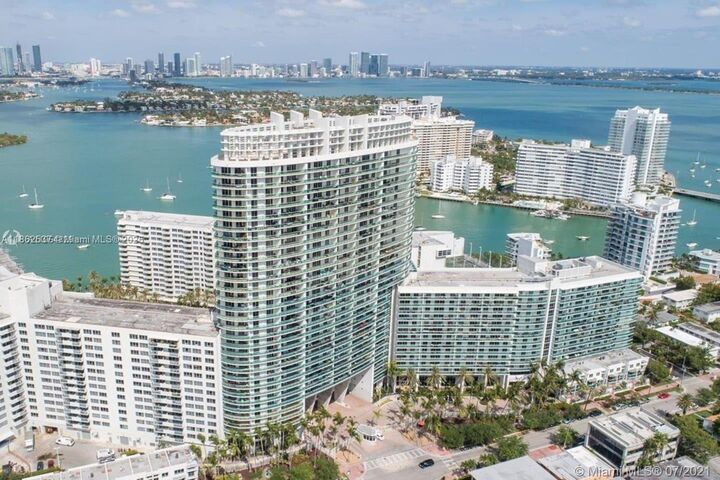 Property Photo:  1500 Bay Rd 808S  FL 33139 