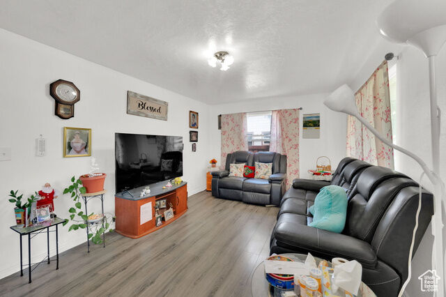 Property Photo: 853 N 235 E UT 84057