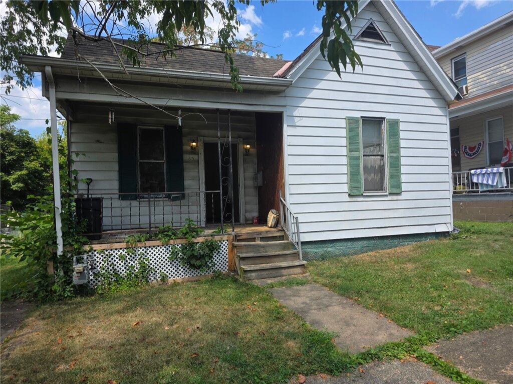 Property Photo: 63 Evans Street PA 15401