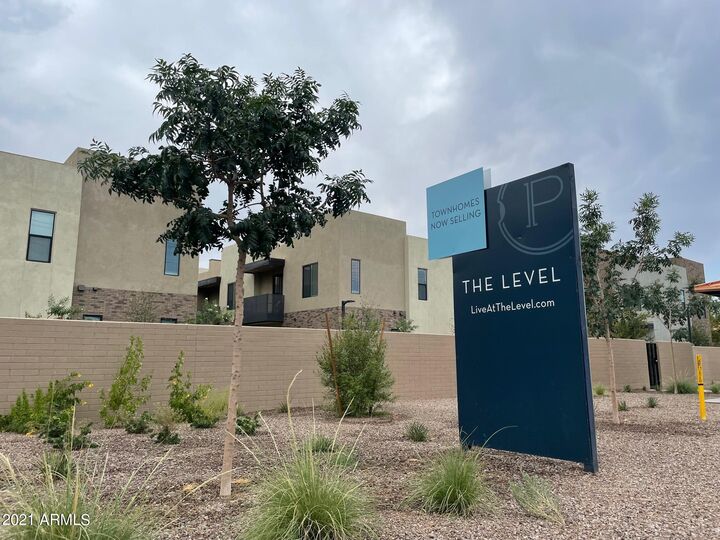 Property Photo:  901 S Smith Road 1024  AZ 85282 