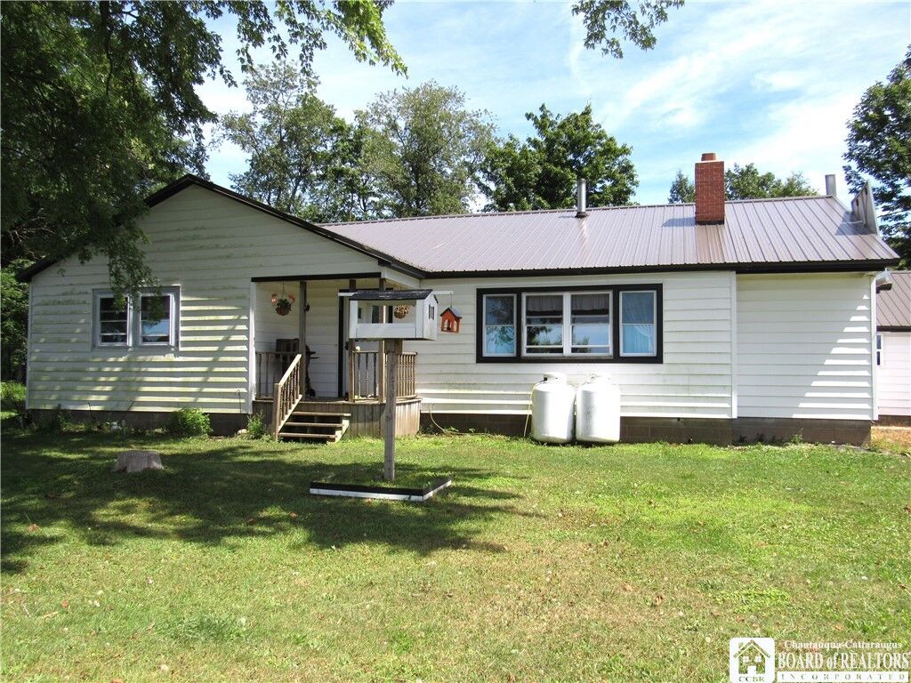 Property Photo: 2542 Route 76 NY 14767