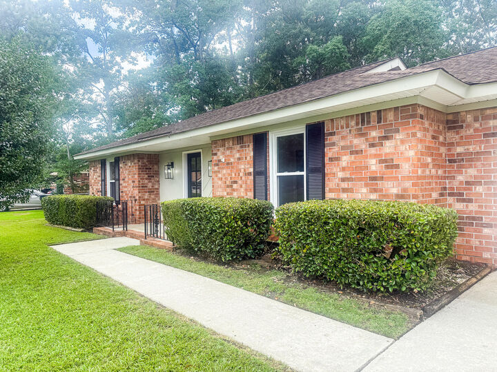 Property Photo: 1207 Hampton Drive SC 29486