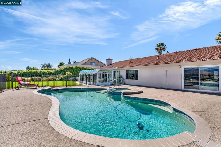 Property Photo: 2918 Morgan Dr CA 94583