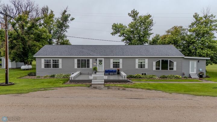 Property Photo:  219 4th St  ND 58079 