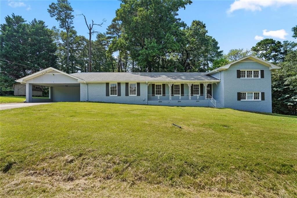 Property Photo: 1260 White Oak Street SE GA 30013