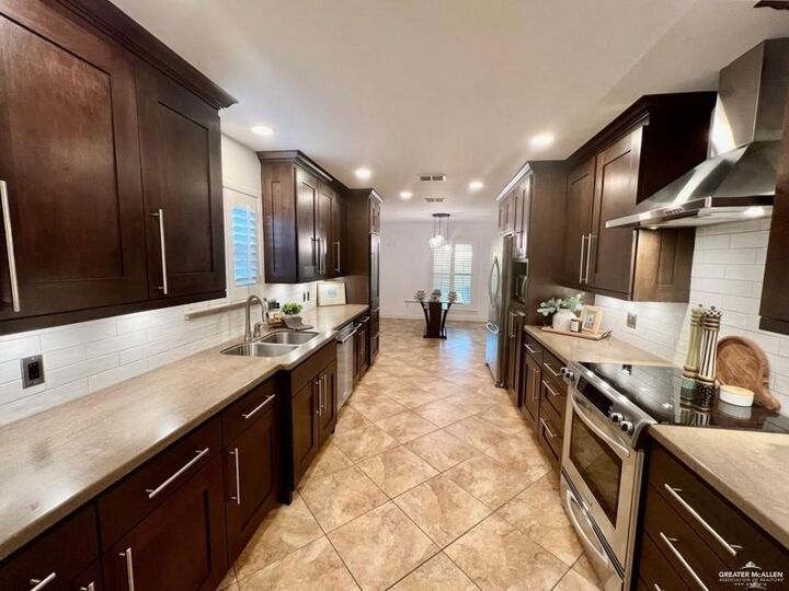 Property Photo: 3212 N 22nd Street TX 78501